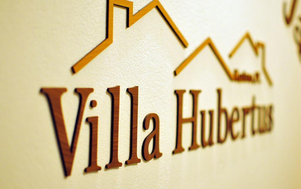 Hotel Villa Hubertus Kutno Exteriör bild
