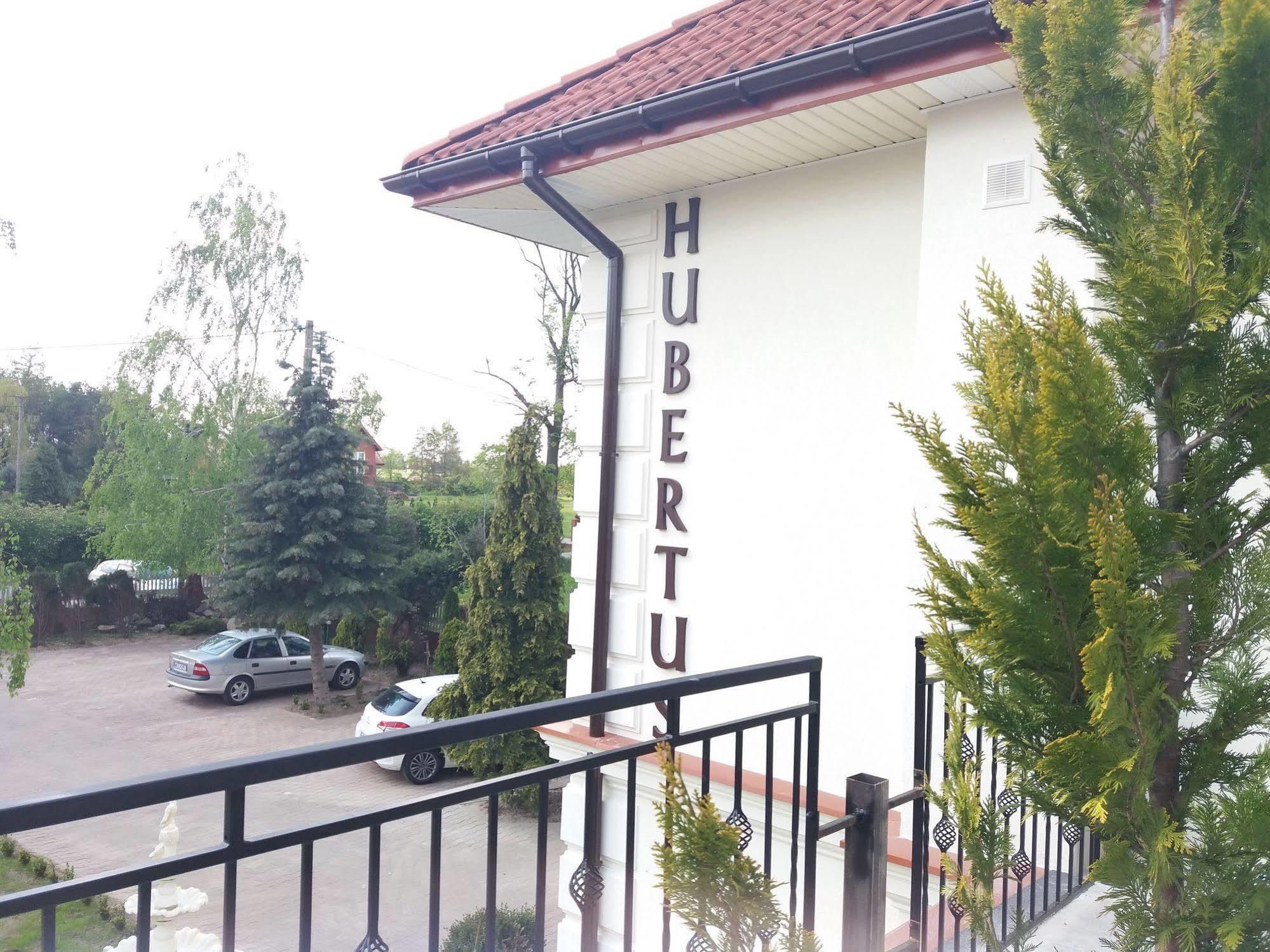 Hotel Villa Hubertus Kutno Exteriör bild